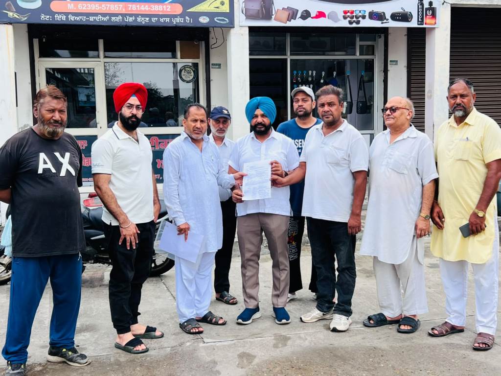 Sahara and Pearl companies cheated people of Garhshankar area of billions of rupees in this regard a memorandum was given to Charanjit Singh Channi